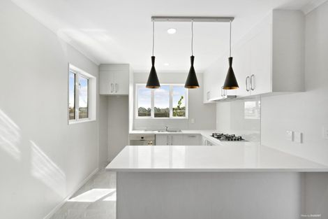 Photo of property in 27 Warbler Crescent, Papakura, 2110