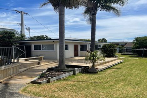 Photo of property in 123 Shakespeare Road, Milford, Auckland, 0620