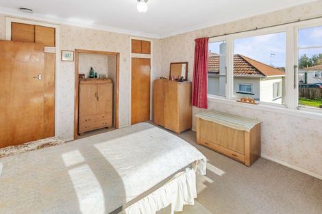 Photo of property in 27 Graham Street, Levin, 5510