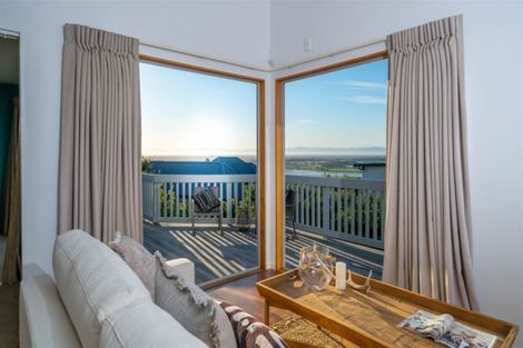 Photo of property in 5 Dunkeld Lane, Redcliffs, Christchurch, 8081