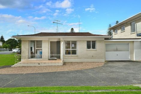 Photo of property in 1/486 Hibiscus Coast Highway, Orewa, 0931