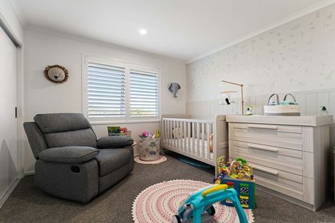 Photo of property in 17 Calder Crescent, Pokeno, 2402