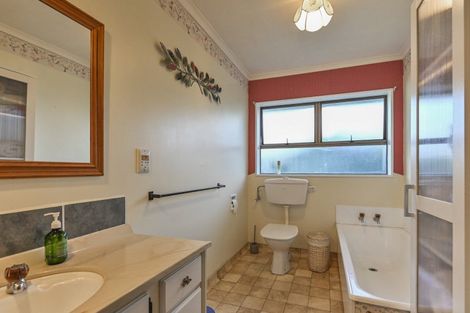 Photo of property in 204 Flaxmere Avenue, Flaxmere, Hastings, 4120