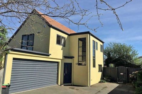 Photo of property in 55 Gresford Street, Edgeware, Christchurch, 8013