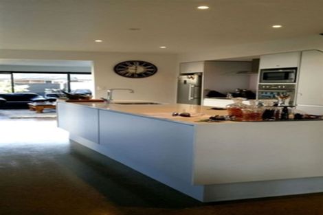 Photo of property in 2/235 Lincoln Road, Addington, Christchurch, 8024