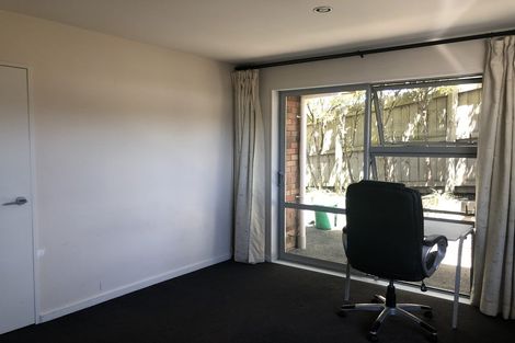 Photo of property in 77 Fairview Avenue, Fairview Heights, Auckland, 0632