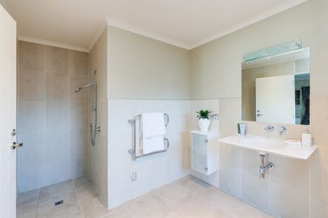 Photo of property in 152 Park Road, West End, Palmerston North, 4410