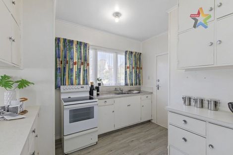 Photo of property in 58 Holborn Drive, Stokes Valley, Lower Hutt, 5019