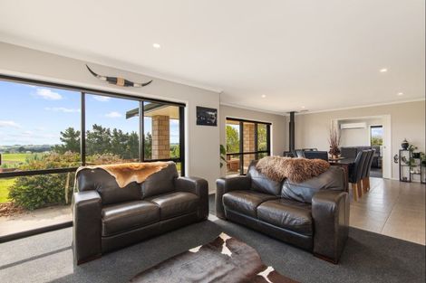 Photo of property in 268 Halcombe Road, Feilding, 4775