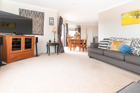 Photo of property in 46 Monte Cassino Place, Birkdale, Auckland, 0626