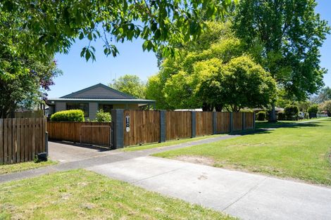 Photo of property in 277 Shakespeare Street, Leamington, Cambridge, 3432