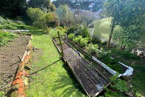 Photo of property in Fairmont Flats, 3c/20 Maarama Crescent, Aro Valley, Wellington, 6021
