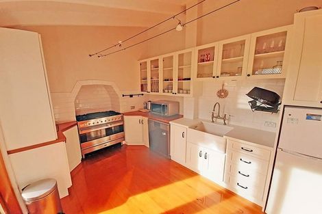 Photo of property in 2/24 Church Street, Devonport, Auckland, 0624