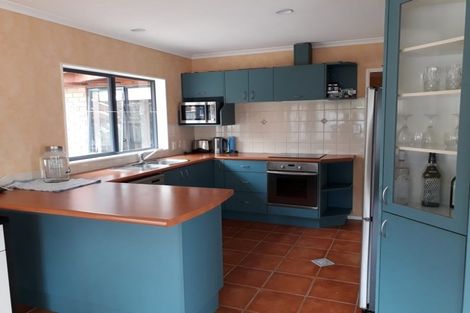 Photo of property in 31 Belcoo Crescent, East Tamaki, Auckland, 2013