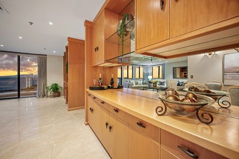 Photo of property in Mon Desir Apartments, 6/173b Hurstmere Road, Takapuna, Auckland, 0622