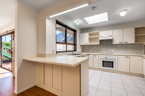 Photo of property in 45a Takutai Avenue, Half Moon Bay, Auckland, 2012
