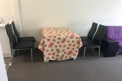 Photo of property in 2/188 Captain Springs Road, Onehunga, Auckland, 1061