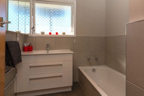 Photo of property in 74 Lisa Crescent, Mangakakahi, Rotorua, 3015