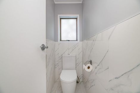 Photo of property in 9 Dundas Place, Henderson, Auckland, 0612