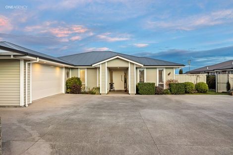 Photo of property in 33 Tripoli Street, Rangiora, 7400