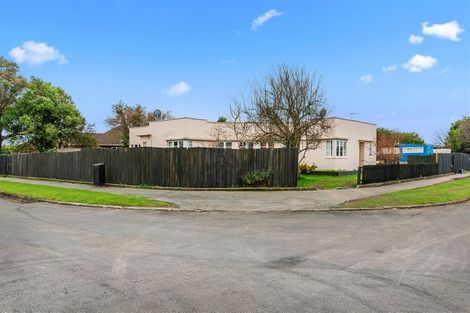 Photo of property in 112 Peverel Street, Riccarton, Christchurch, 8041