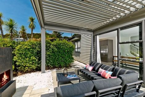 Photo of property in 88 Mackay Drive, Greenhithe, Auckland, 0632