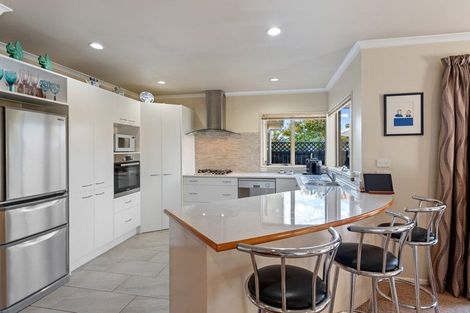 Photo of property in 1 San Priamo Place, Paraparaumu Beach, Paraparaumu, 5032