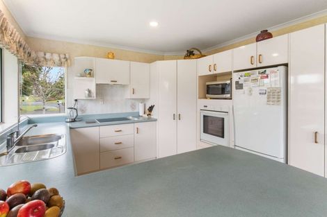 Photo of property in 24 Riverlea Drive, Katikati, 3129