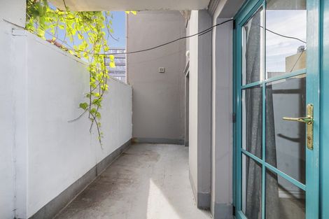 Photo of property in 22/60 Courtenay Place, Te Aro, Wellington, 6011