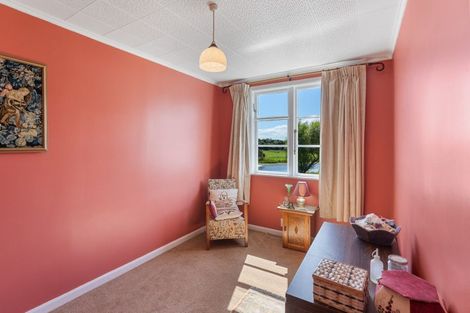 Photo of property in 17 Makora Road, Otaihanga, Paraparaumu, 5036