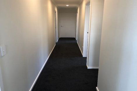 Photo of property in 8 Tapuhikura Street, Waikanae, 5036