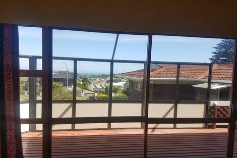 Photo of property in 3 Norwich Avenue, Spotswood, New Plymouth, 4310