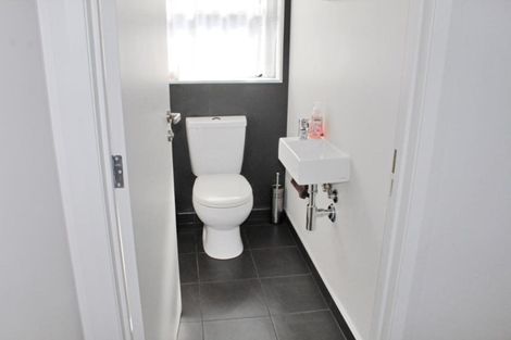 Photo of property in 1 Millbrook Place, Ashhurst, 4810