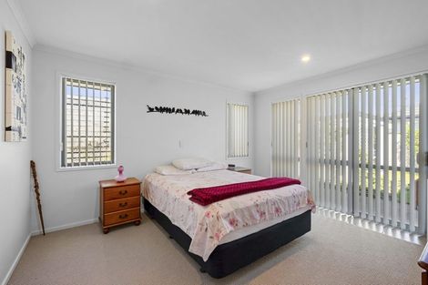 Photo of property in 4 Sawyers Way, New Plymouth, 4310