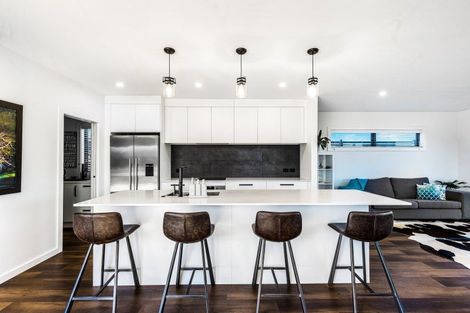 Photo of property in 48 Ngaru Crescent, Wharewaka, Taupo, 3330