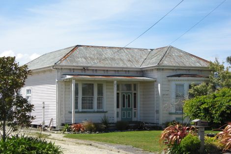 Photo of property in 115 Queen Street, Westport, 7825