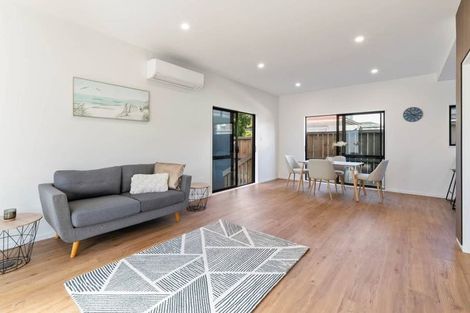 Photo of property in 27a Pah Road, Papatoetoe, Auckland, 2025