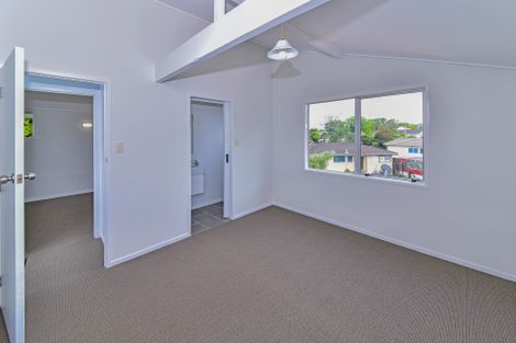 Photo of property in 24 Hyperion Drive, Randwick Park, Auckland, 2105