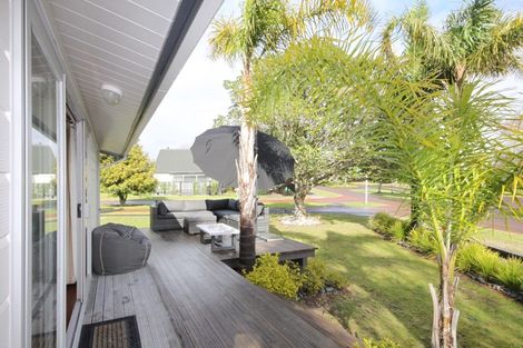 Photo of property in 81 Vista Paku, Pauanui, Hikuai, 3579