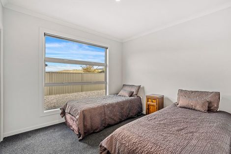 Photo of property in 15 De Bettencor Place, Mount Pisa, Cromwell, 9383