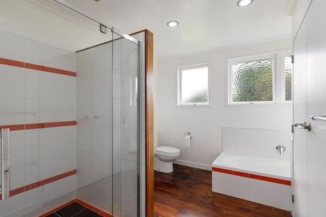 Photo of property in 9 Patea Place, Terrace End, Palmerston North, 4410