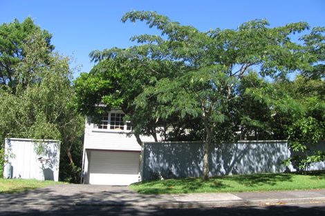 Photo of property in 16 Anakiwa Place, Milford, Auckland, 0620