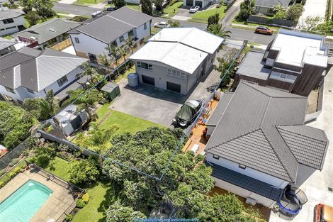 Photo of property in 14 Gulf Crest, Bucklands Beach, Auckland, 2012