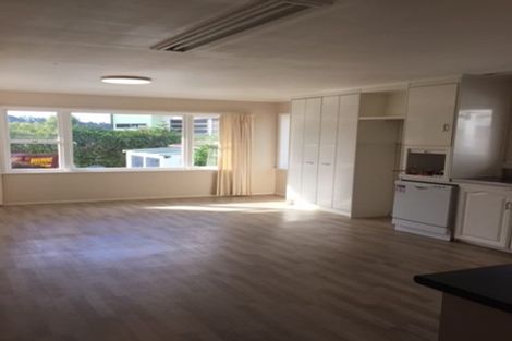 Photo of property in 17 School Road, Riverhead, 0820