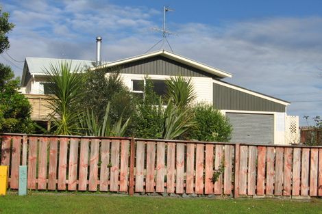 Photo of property in Foster Crescent, Snells Beach, 0982