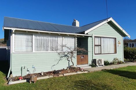 Photo of property in 9 Betten Street, Waimate, 7924
