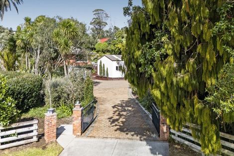 Photo of property in 11 Orite Drive, Mangorei, New Plymouth, 4371