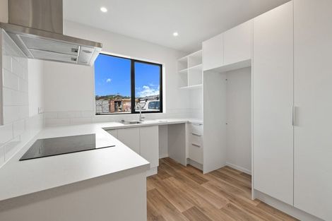 Photo of property in 5 Nga Pona Toru Road, Flat Bush, Auckland, 2019