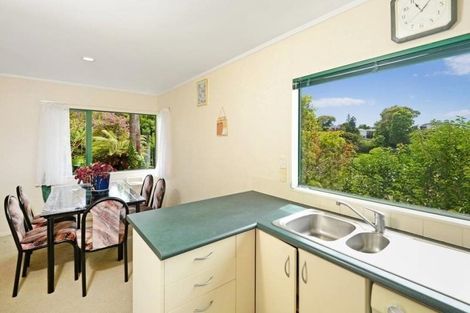 Photo of property in 1/20 Glen Vista Place, Bayview, Auckland, 0629