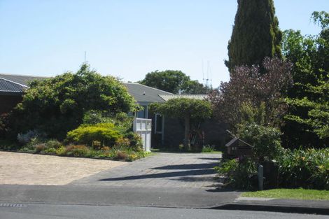 Photo of property in 76 Cherry Tree Close, Te Awamutu, 3800